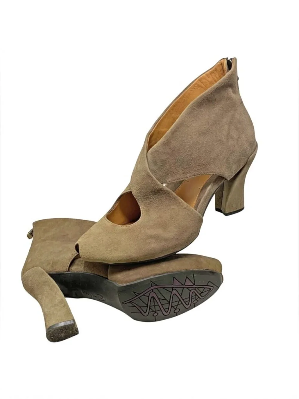 Earthies Syriana Taupe Suede Criss Cross Straps Peep Toe Heel
